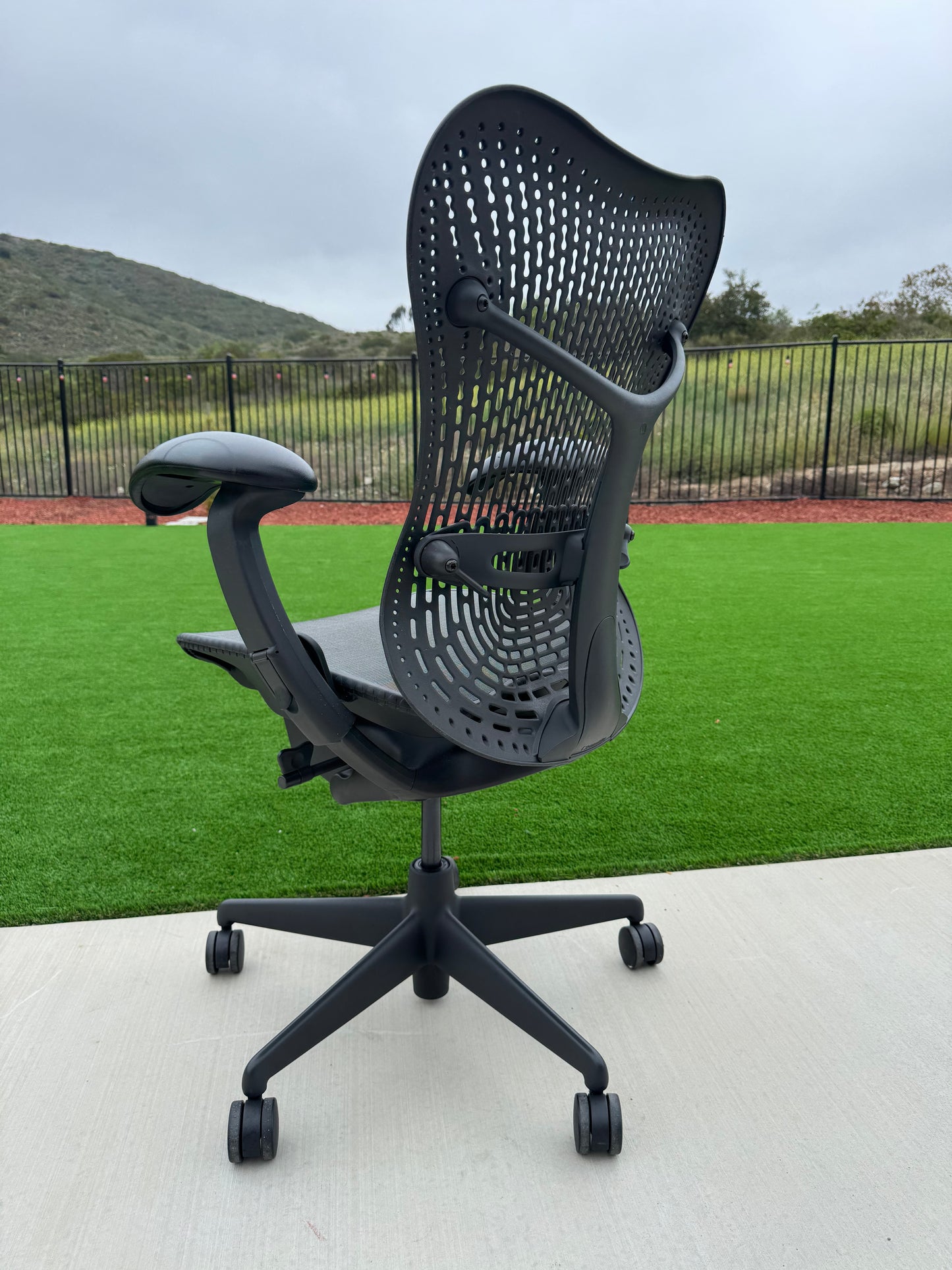 Pre owned Herman Miller Mirra fully loaded office chair