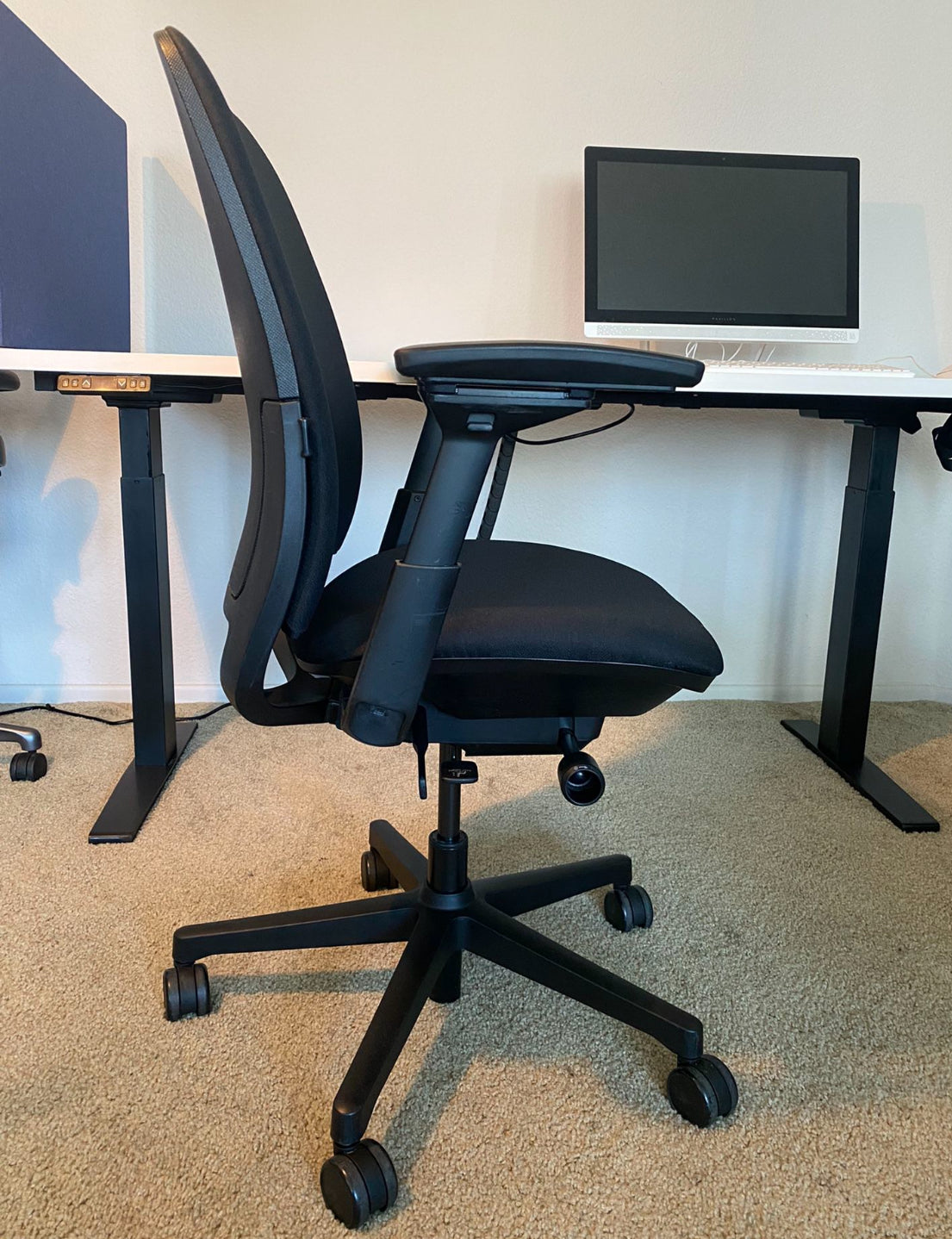 Steelcase Amia pre owned fully adjustable model in black