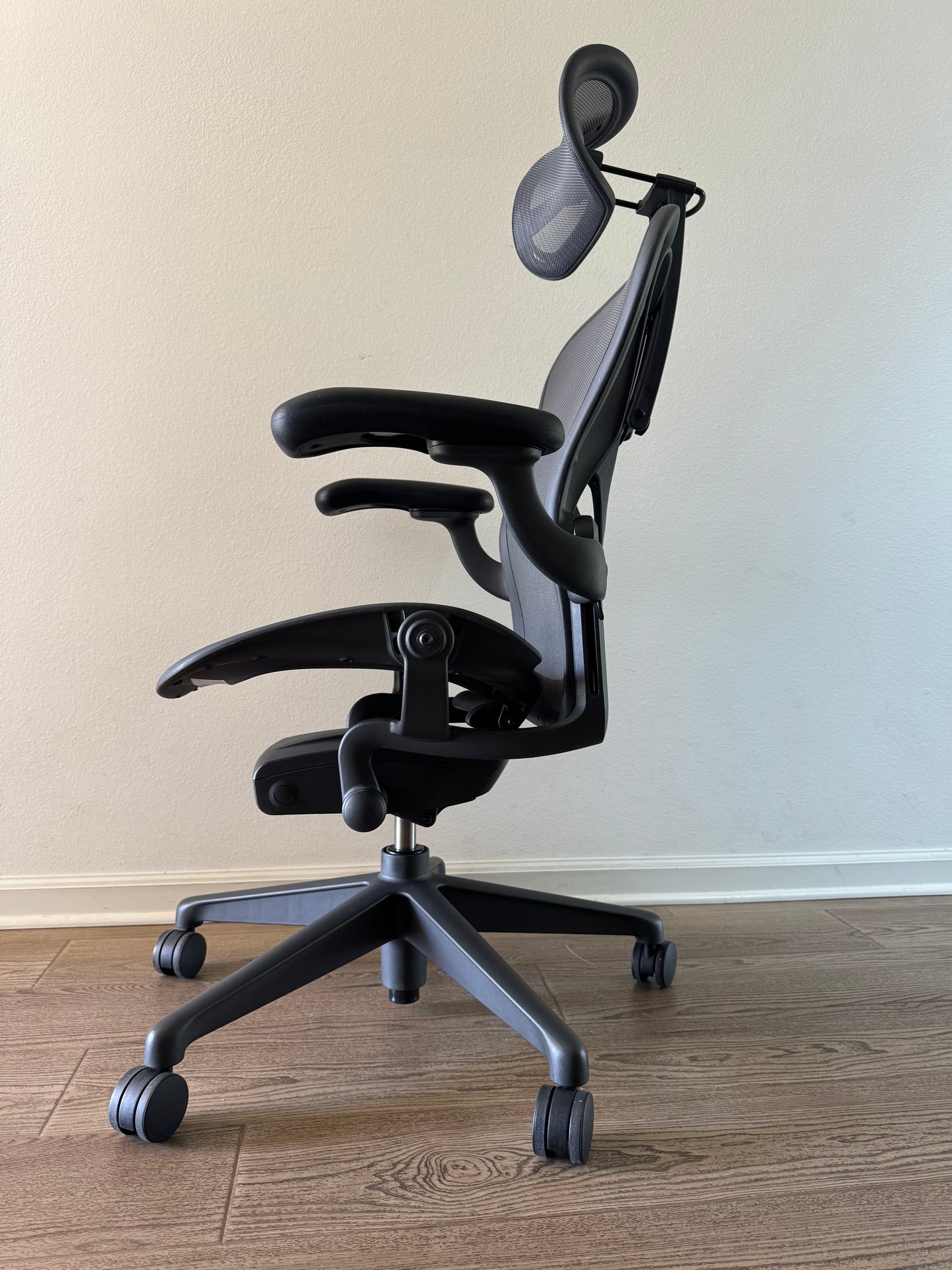 Herman Miller Aeron Remastered B Office Chair