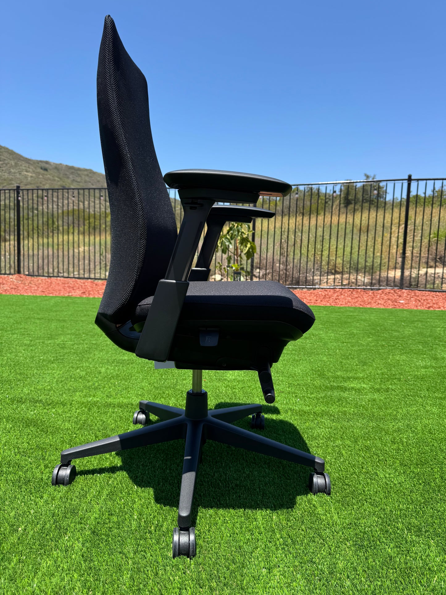 Brand new Haworth Fern office chair/ gaming chair