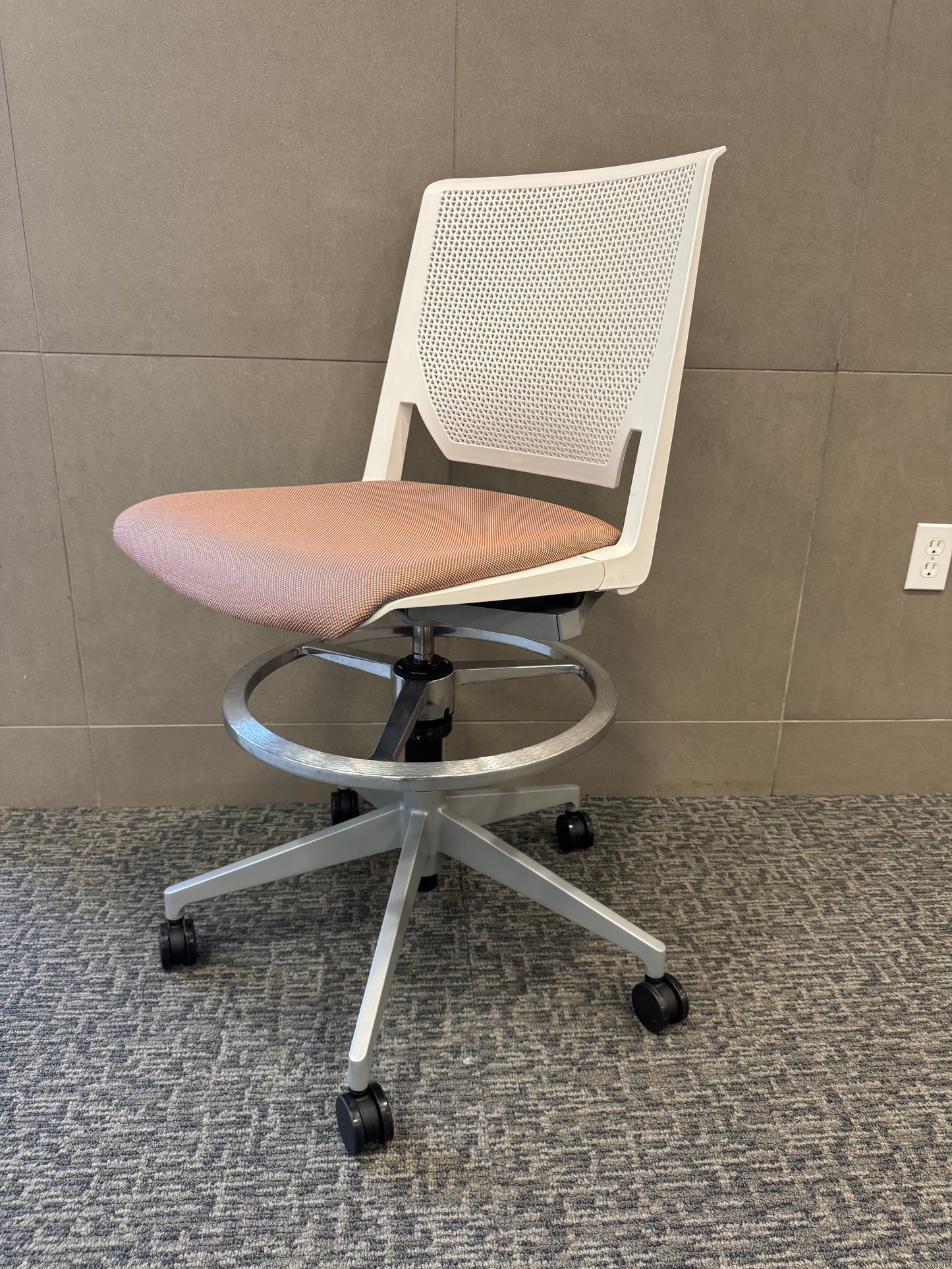 New Haworth Very Drafting Chair/ Work Stool