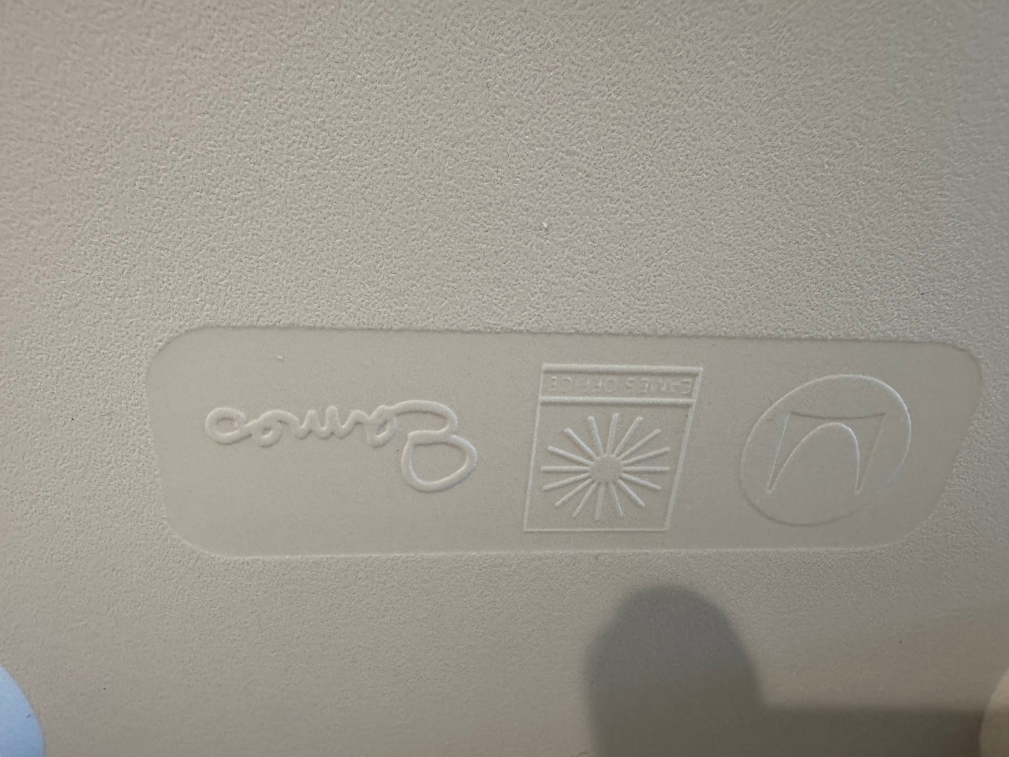 2018 Authentic Herman Miller Eames Modeled Plastic Arm chair / Side chair