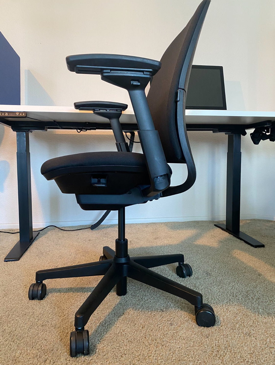 Steelcase Amia pre owned fully adjustable model in black