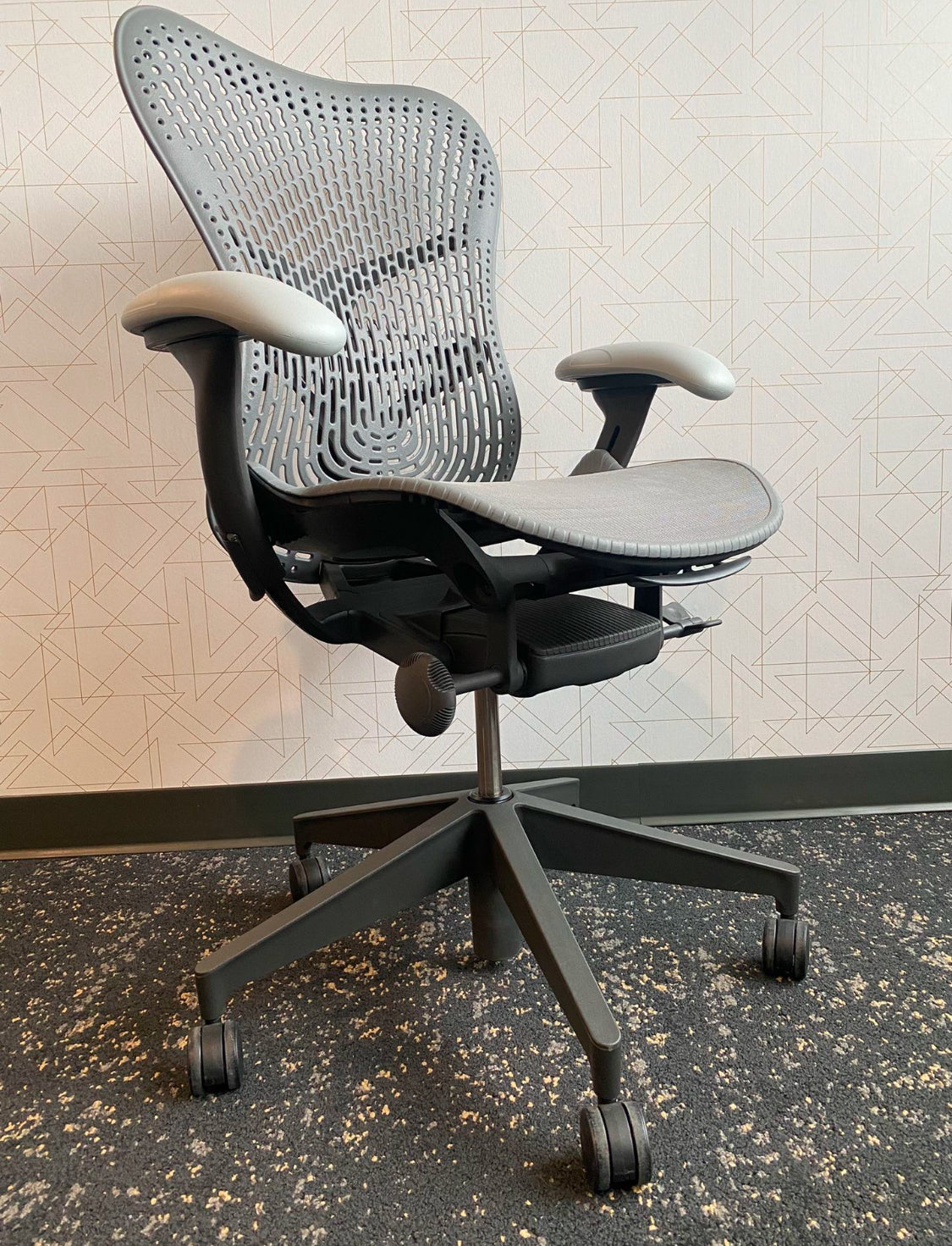 Herman Miller Mirra 2 Ergonomic office chair