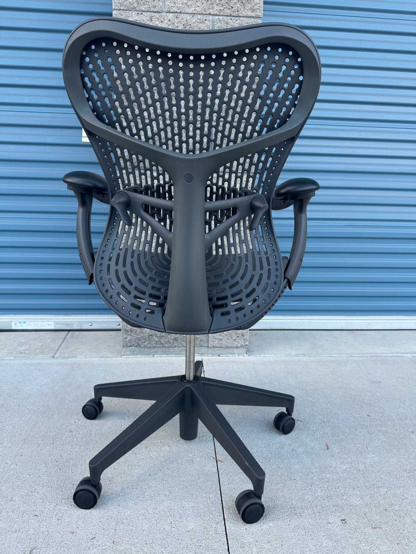 Herman Miller Mirra 2 Ergonomic office chair