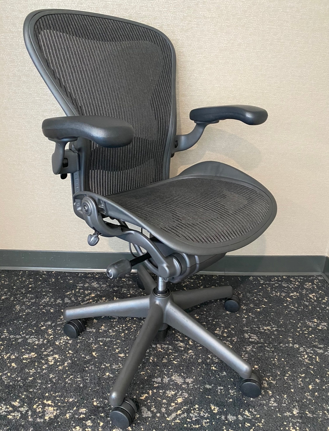 Herman miller aeron discount gray