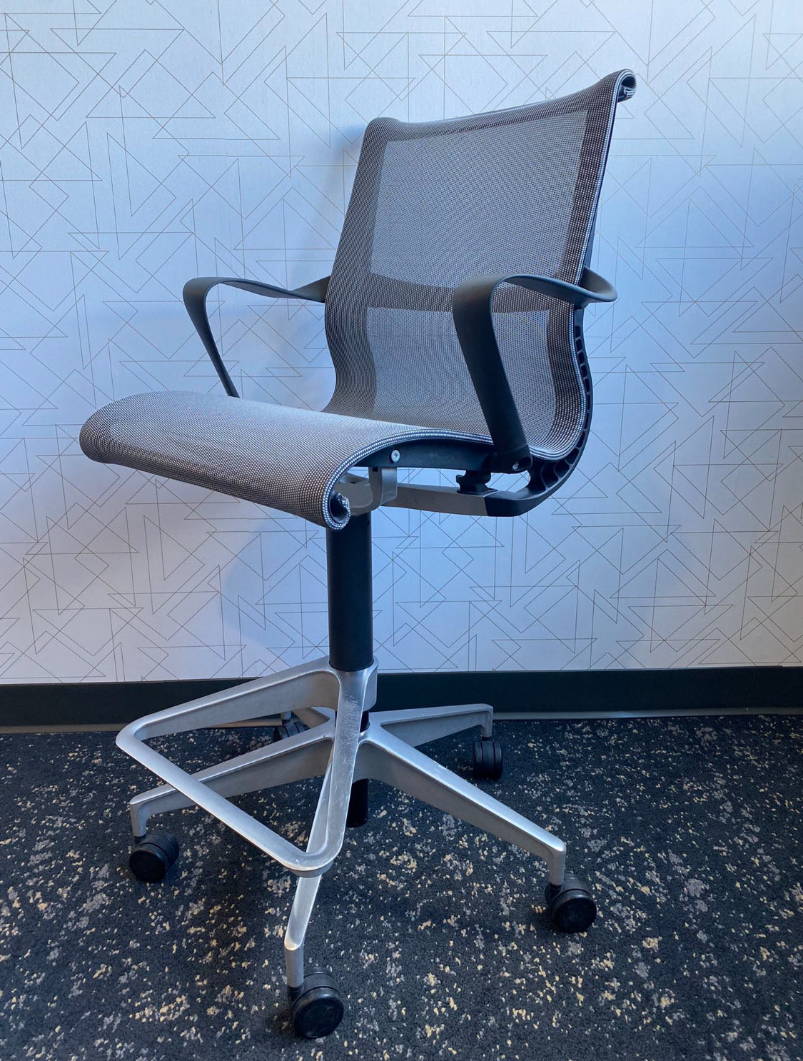 Pre owned Herman Miller Setu drafting chair in grey