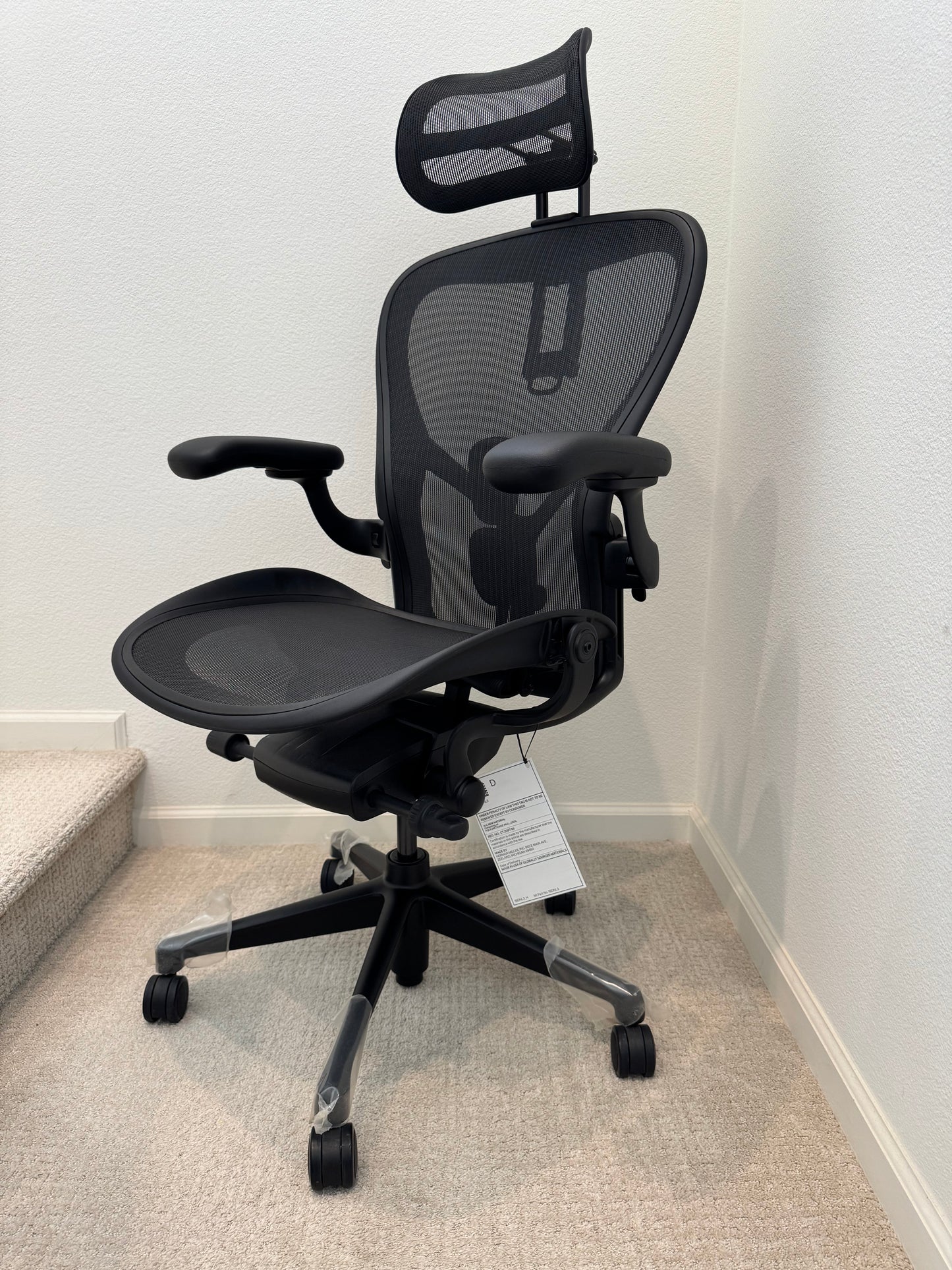 2026 brand new Herman Miller Aeron Remastered size C in onyx