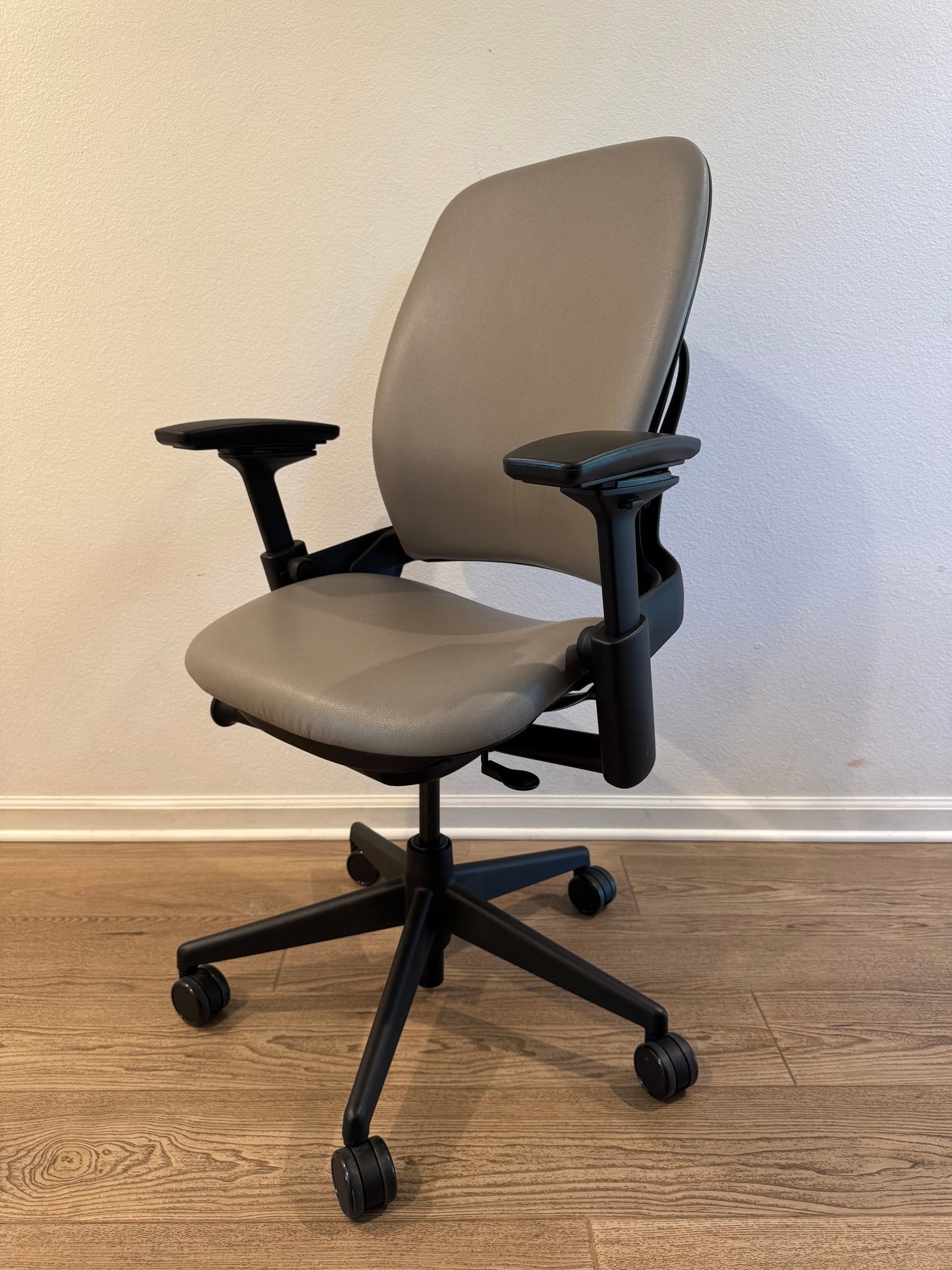Steelcase Leap V2 Fully loaded Office Chair