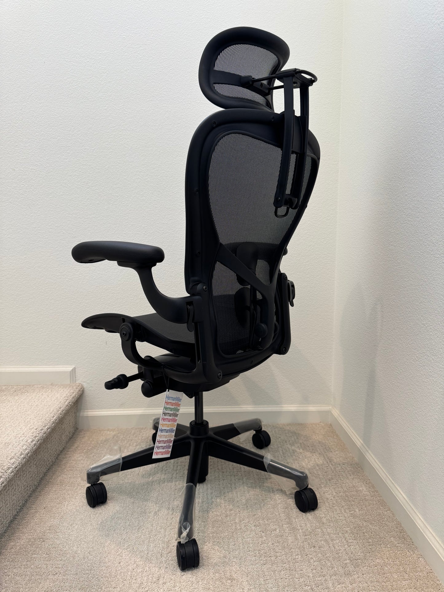 2026 brand new Herman Miller Aeron Remastered size C in onyx