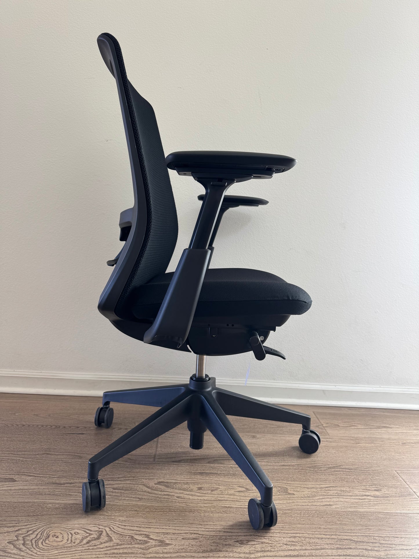 Haworth Soji®️Fully loaded High Mesh Back office Chair