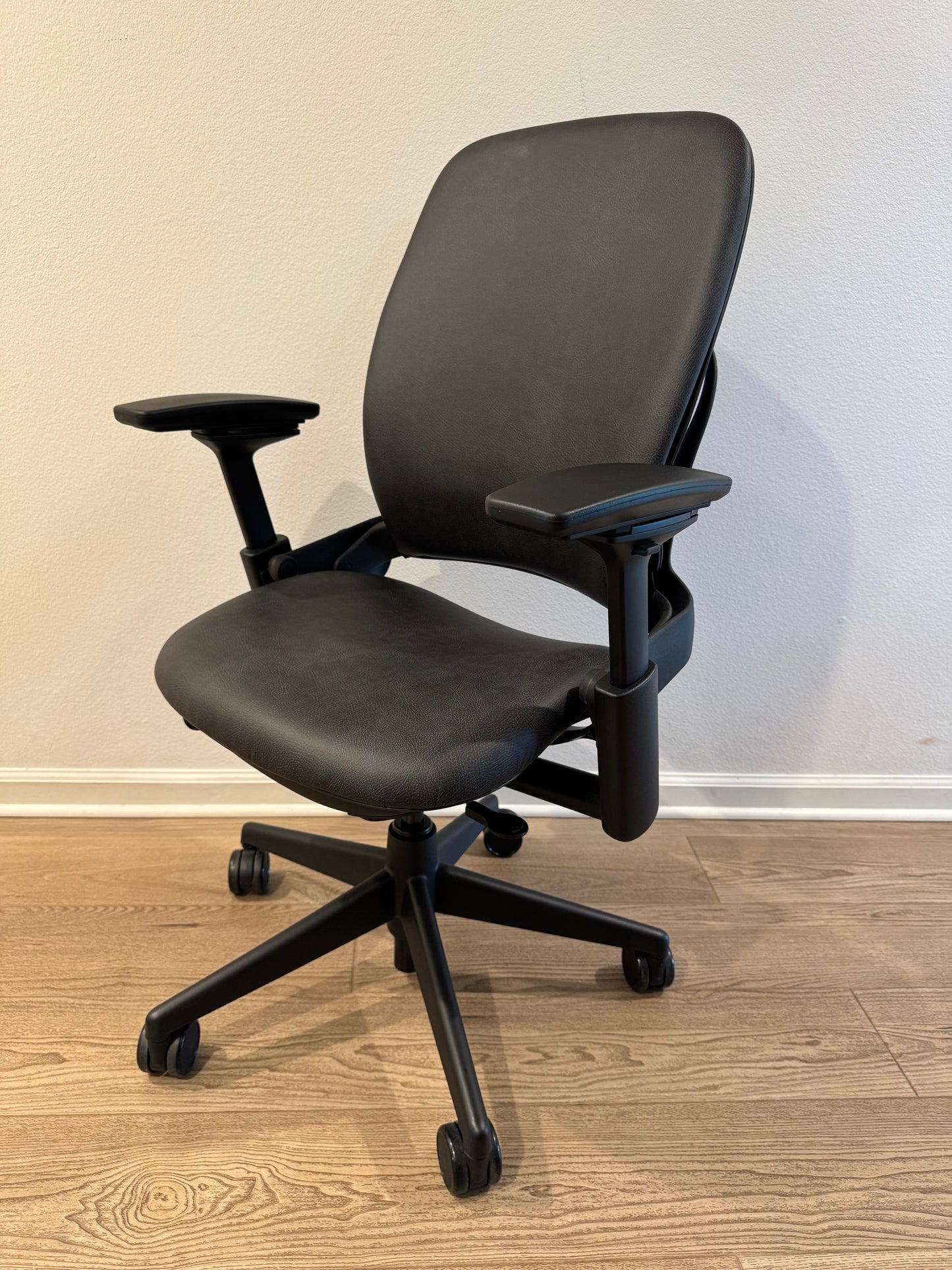 Steelcase Leap V2 Fully loaded Office Chair