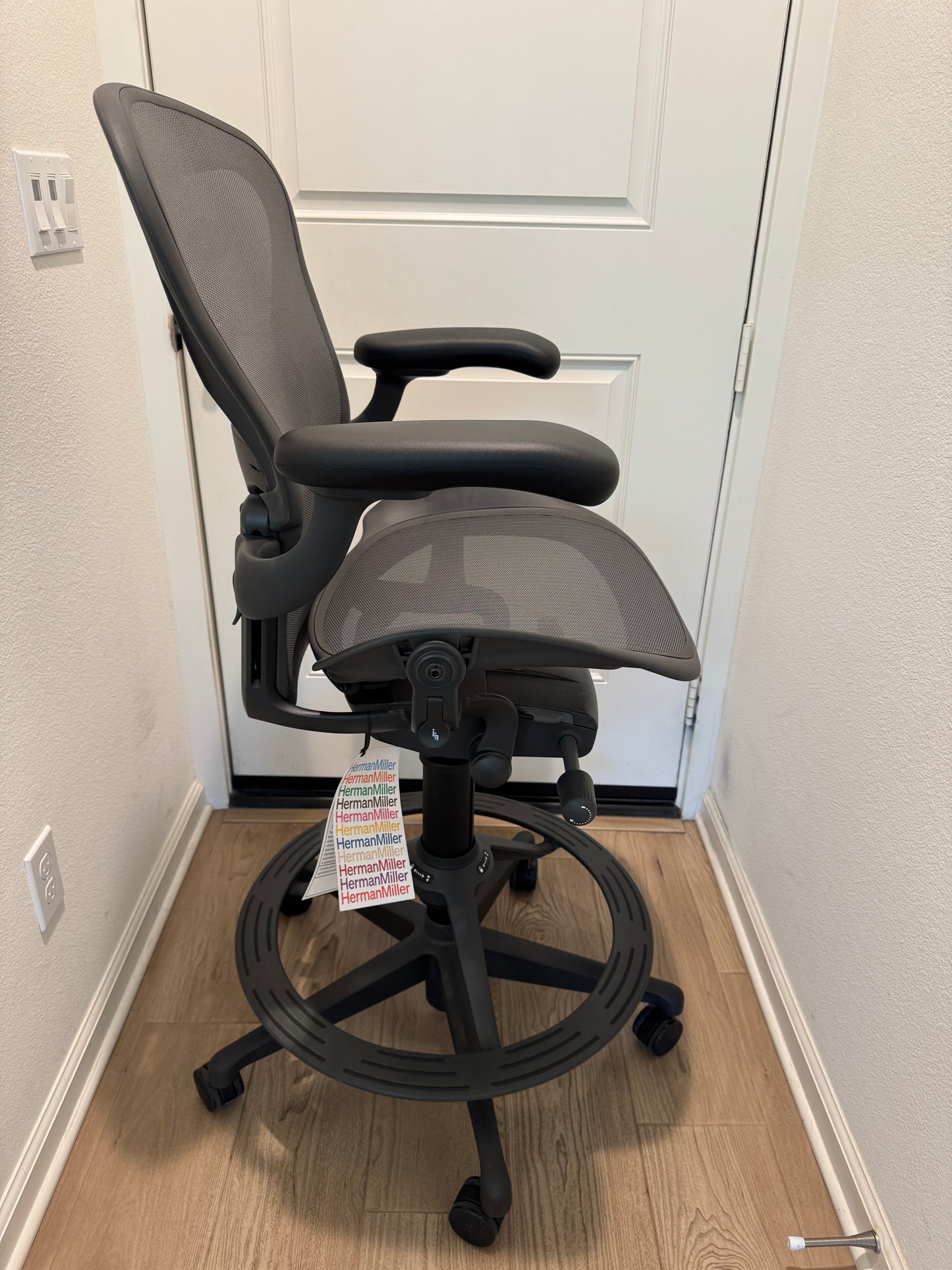 2025 brand new Herman Miller Aeron Remastered fully loaded drafting chair/ work stool
