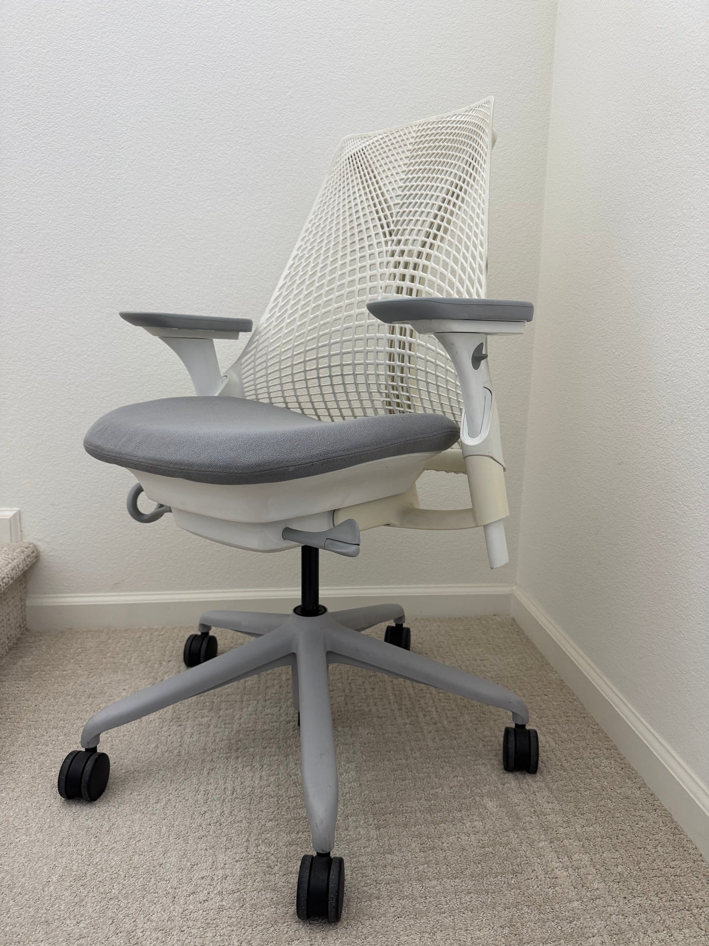 Herman Miller Sayl Fully Loaded Office Chair In White