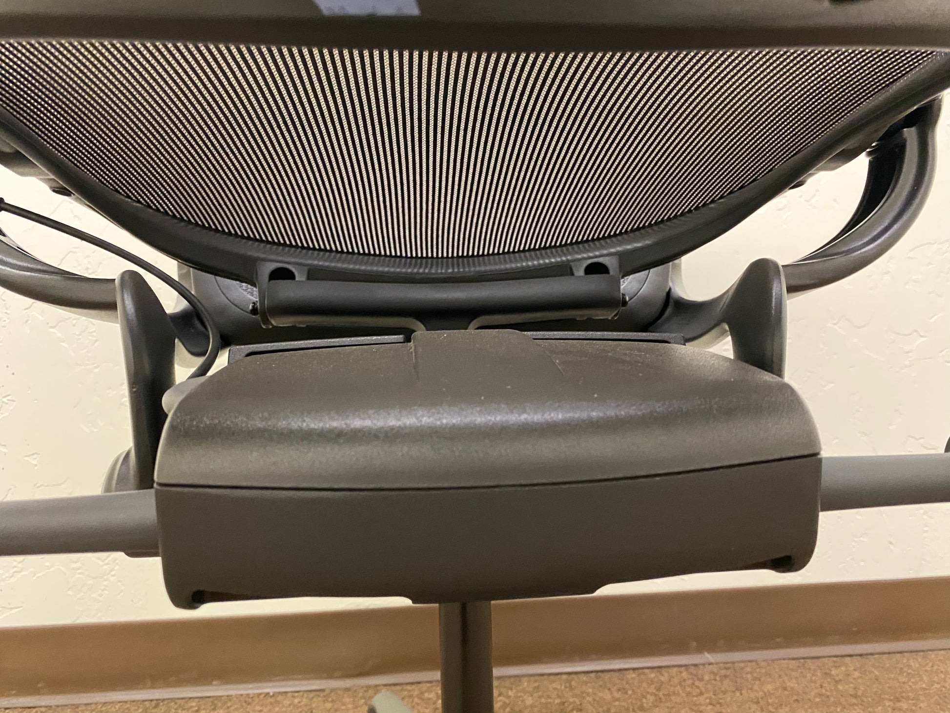 Brand new Herman Miller Aeron V2 Remastered Office Chair Brand new Herman Miller Aeron V2 Remastered Office Chair