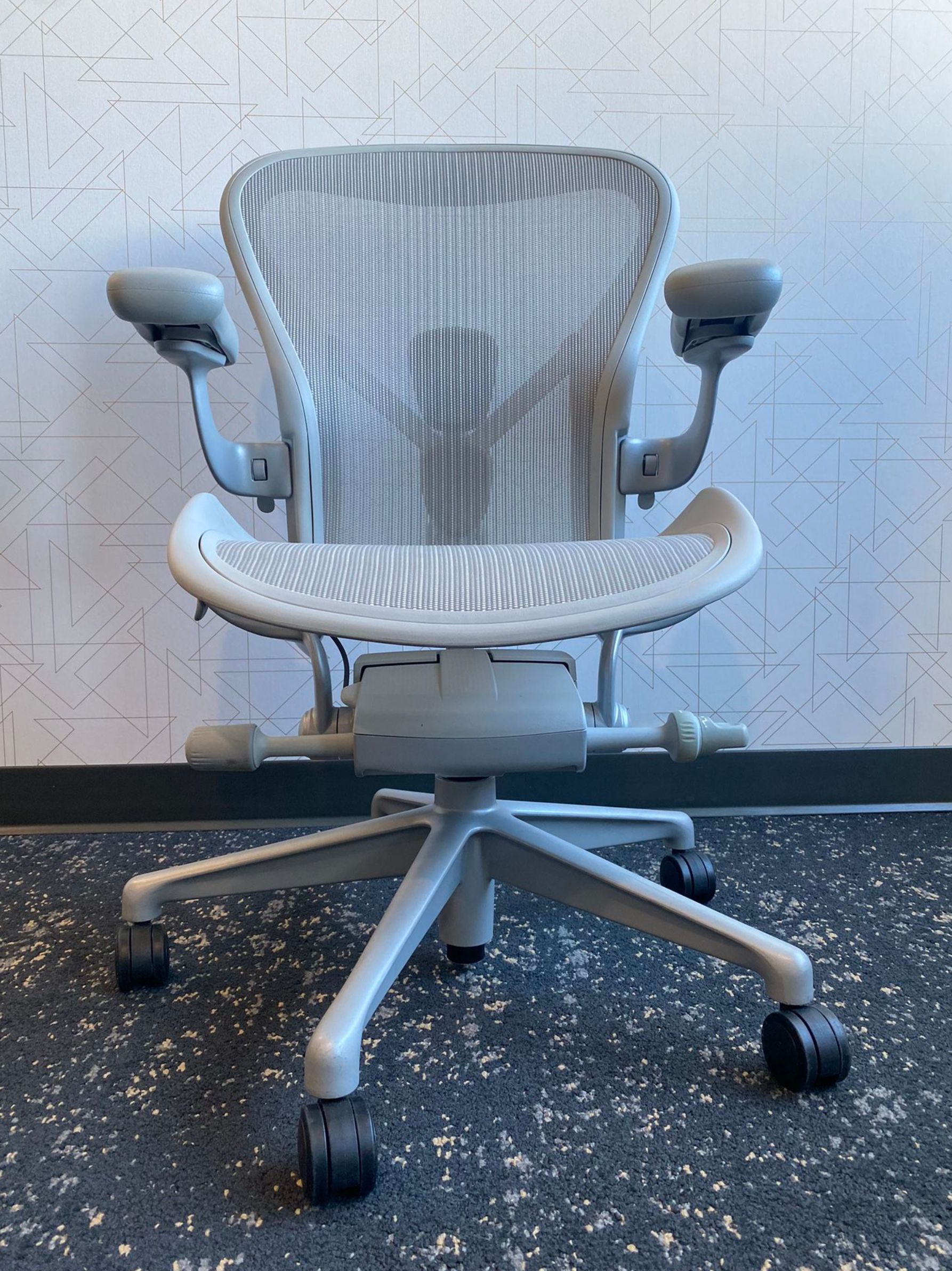 Herman Miller Aeron B Remastered Fully Loaded With Posture Fit SL Office Chair In Mineral