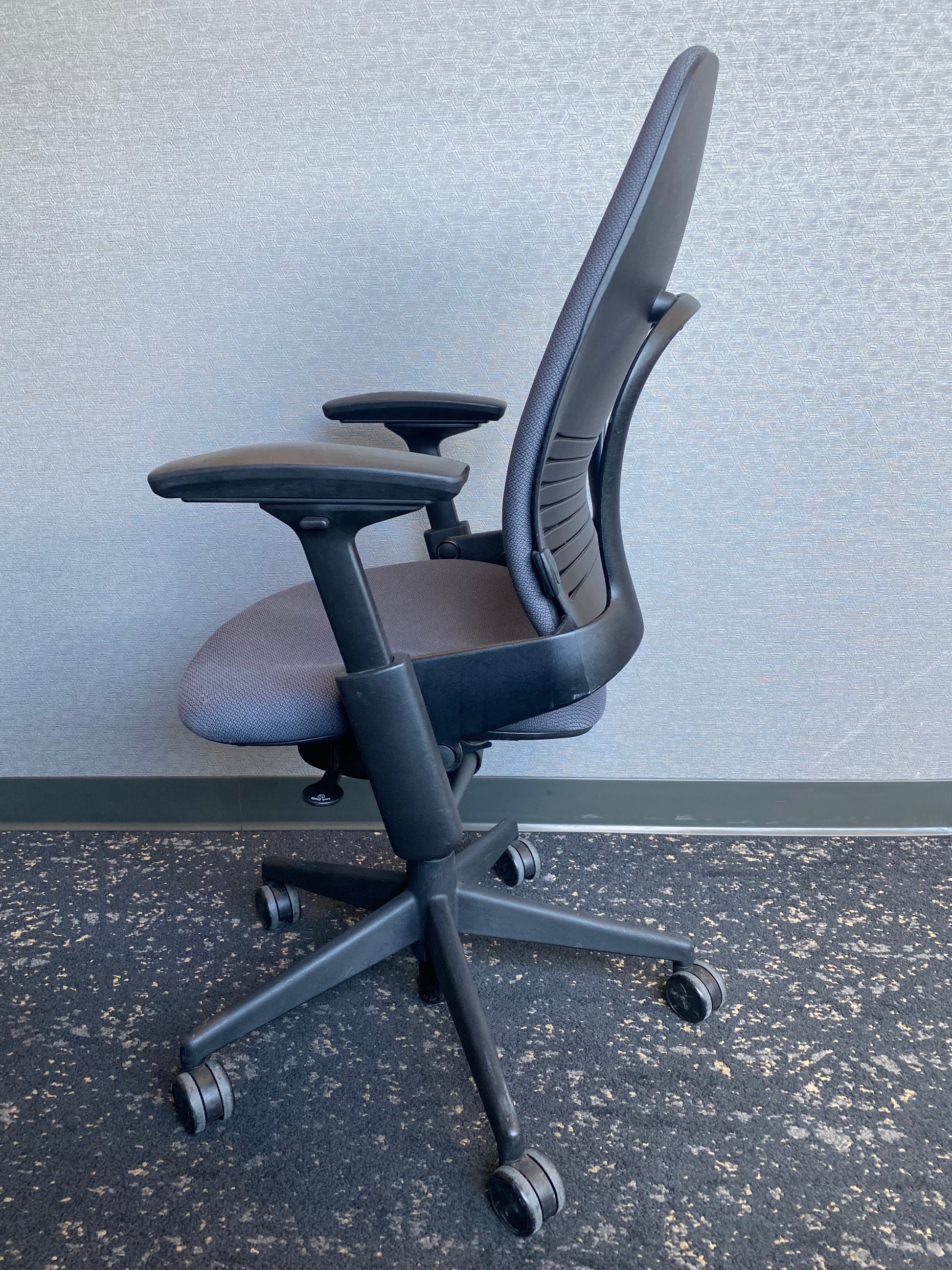 Steelcase Leap V2 Ergonomic Office Chair – Chairman Ergoffice